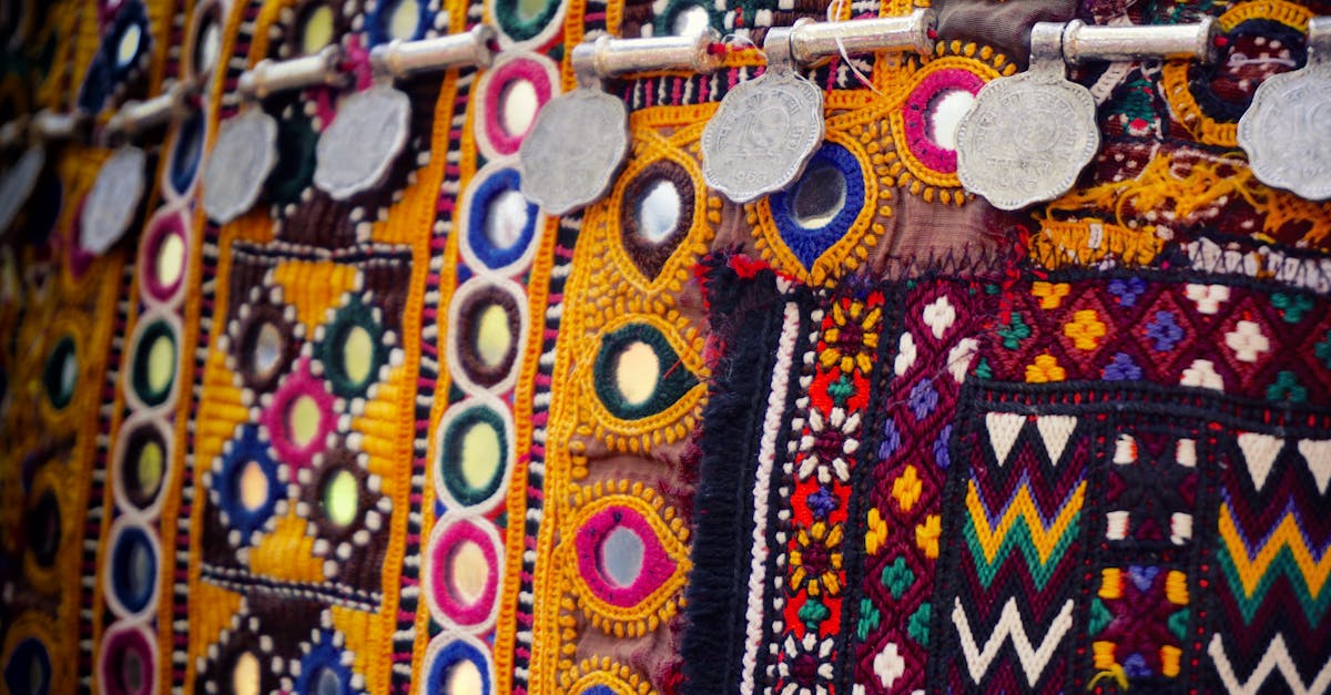 découvrez une sélection unique d'artisanat fait main, alliant tradition et créativité pour embellir votre quotidien.