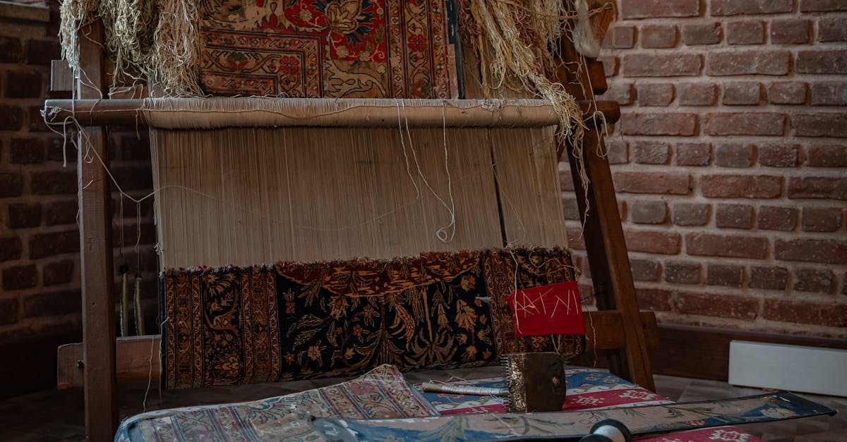 découvrez nos tapis faits main en turquie, alliant tradition et qualité artisanale pour habiller votre intérieur avec élégance et authenticité.