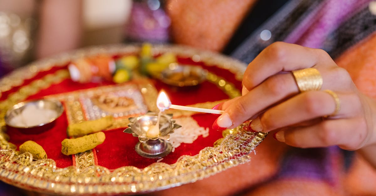 découvrez la beauté des ornements traditionnels indiens, alliant artisanat ancestral et élégance culturelle pour sublimer votre style.