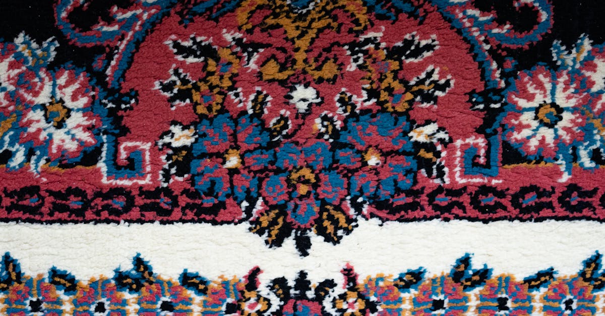 découvrez notre collection de tapis kilim authentiques, alliant savoir-faire traditionnel et design élégant pour sublimer votre intérieur.