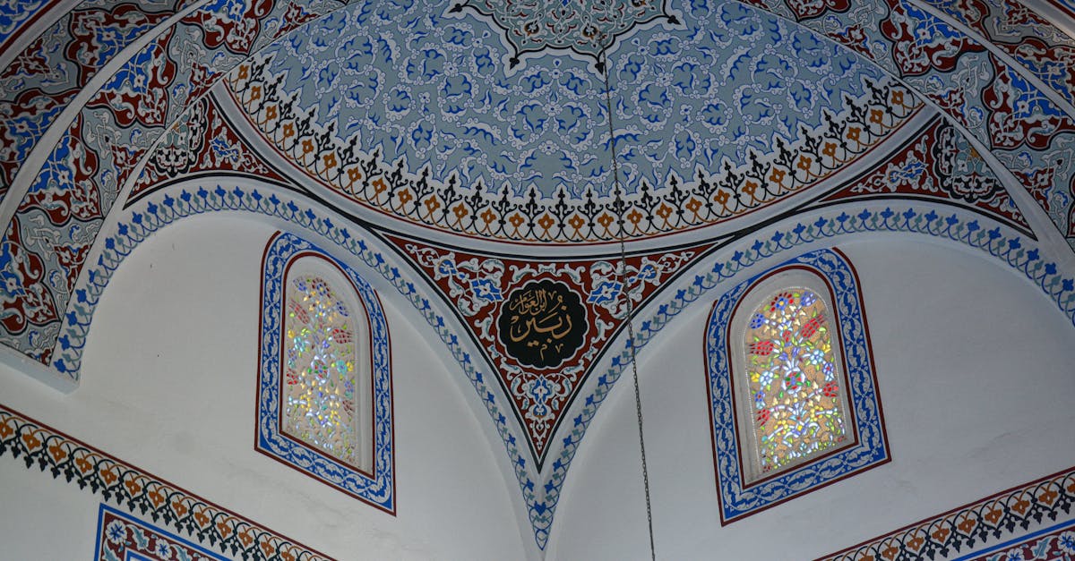 découvrez l'art du verre ottoman, une tradition riche alliant savoir-faire ancestral et beauté élégante pour des pièces uniques.