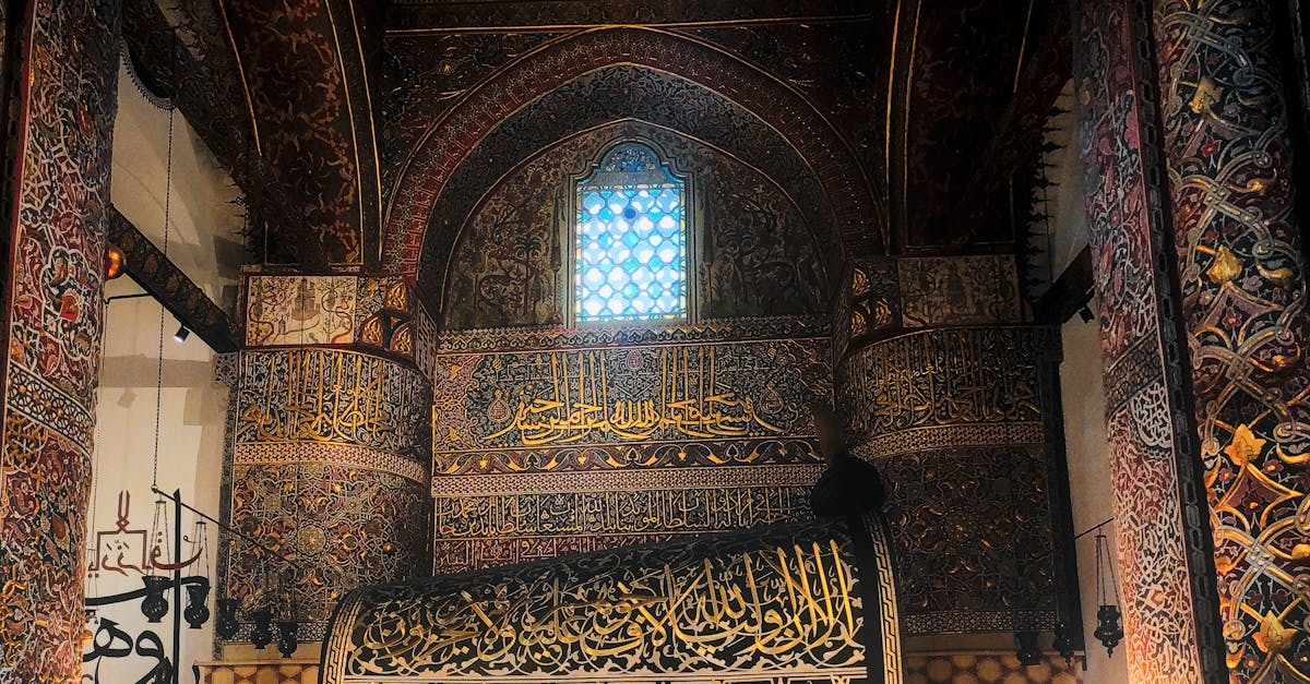 découvrez une collection unique de motifs ottomans traditionnels, alliant élégance historique et design contemporain pour sublimer vos créations.