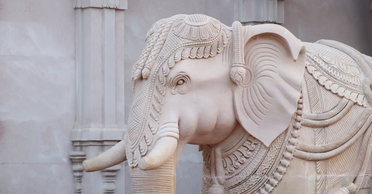 découvrez l'art de la sculpture sur pierre en inde, un patrimoine riche mêlant tradition et créativité, reflétant l'histoire et la culture indiennes à travers des œuvres uniques.