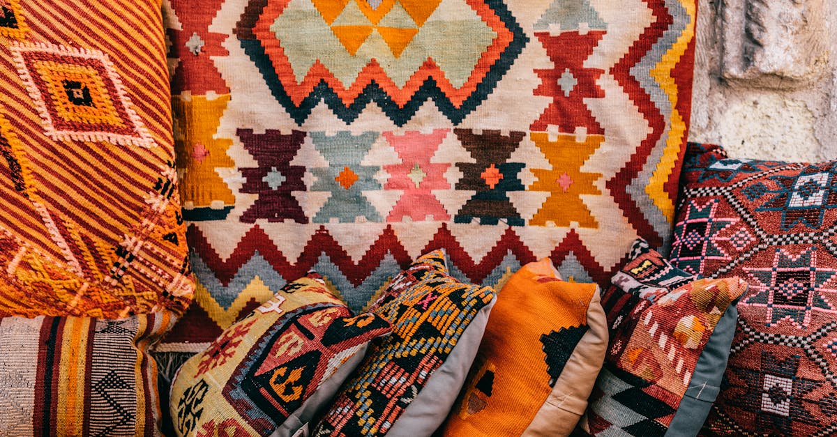 découvrez notre collection authentique de tapis berbères, alliant tradition et élégance pour sublimer votre intérieur avec des motifs uniques et un savoir-faire ancestral.