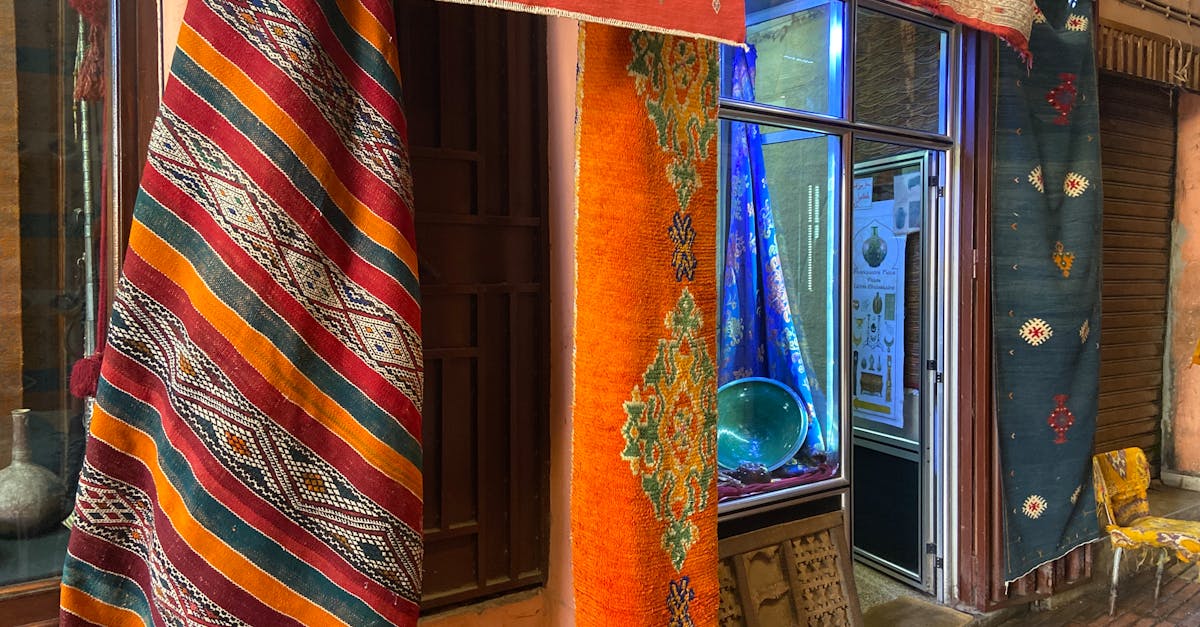 découvrez l'artisanat marocain, riche en savoir-faire traditionnel et en créations authentiques alliant modernité et héritage culturel.