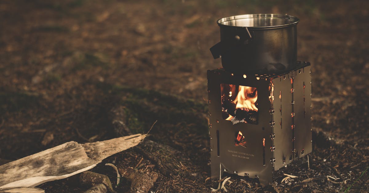 découvrez le réchaud à éthanol, une solution de cuisson écologique, portable et efficace, idéale pour le camping et les activités en plein air.