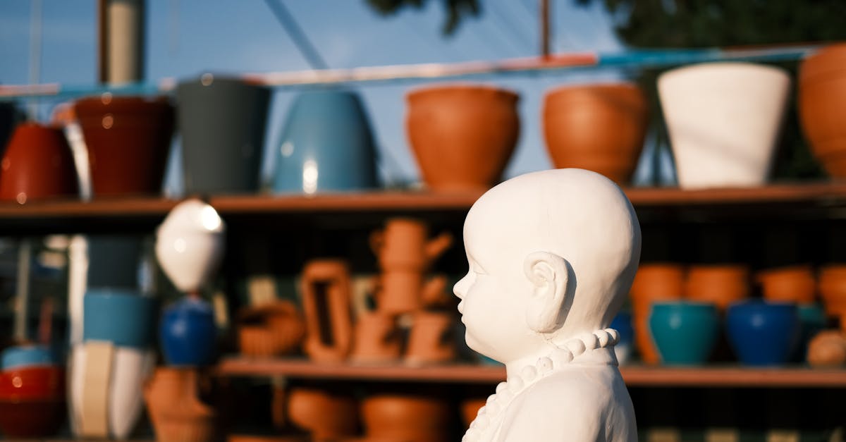 découvrez notre collection de décorations artisanales uniques, créées avec passion pour embellir votre intérieur avec charme et authenticité.