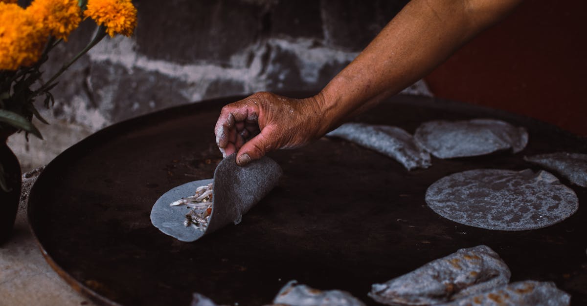 éclairage artisanal mexicain unique alliant tradition et design pour illuminer vos espaces avec authenticité et couleur.