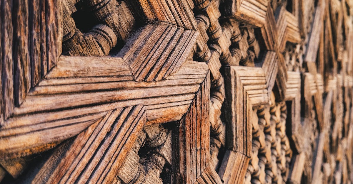 découvrez l'art marocain du zellige, une mosaïque traditionnelle aux motifs colorés, reflet du patrimoine et du savoir-faire artisanal du maroc.