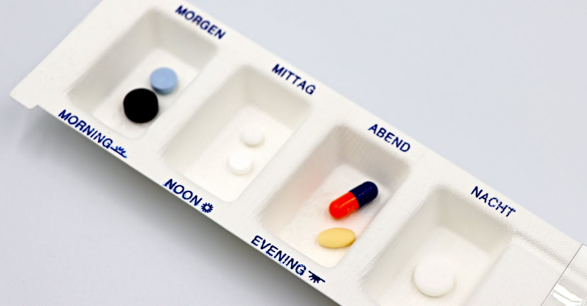 organiseur de pilules pratique et compact pour gérer facilement vos médicaments quotidiens et ne jamais oublier une prise.